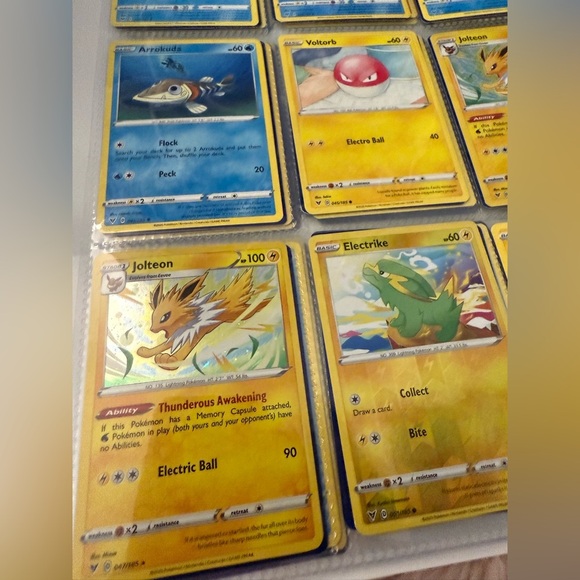 SOLD - (2/4) 14 Binders of Pokemon Cards - NO ENERGIES - Picture 7 of 16